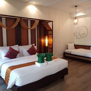 Family triple room